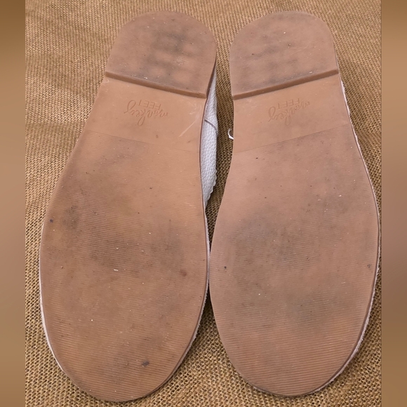 Monkey Feet White T-Strap Leather Mary Janes - Picture 4 of 6